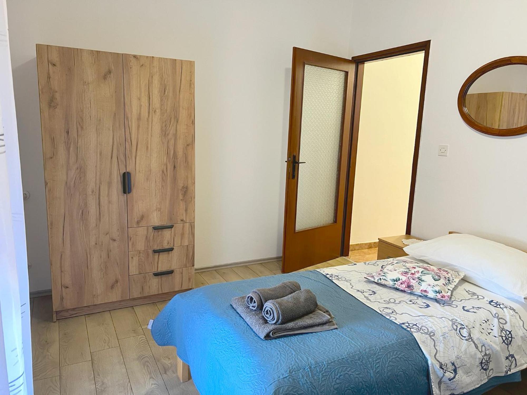 Apartments Ares 罗维尼 外观 照片