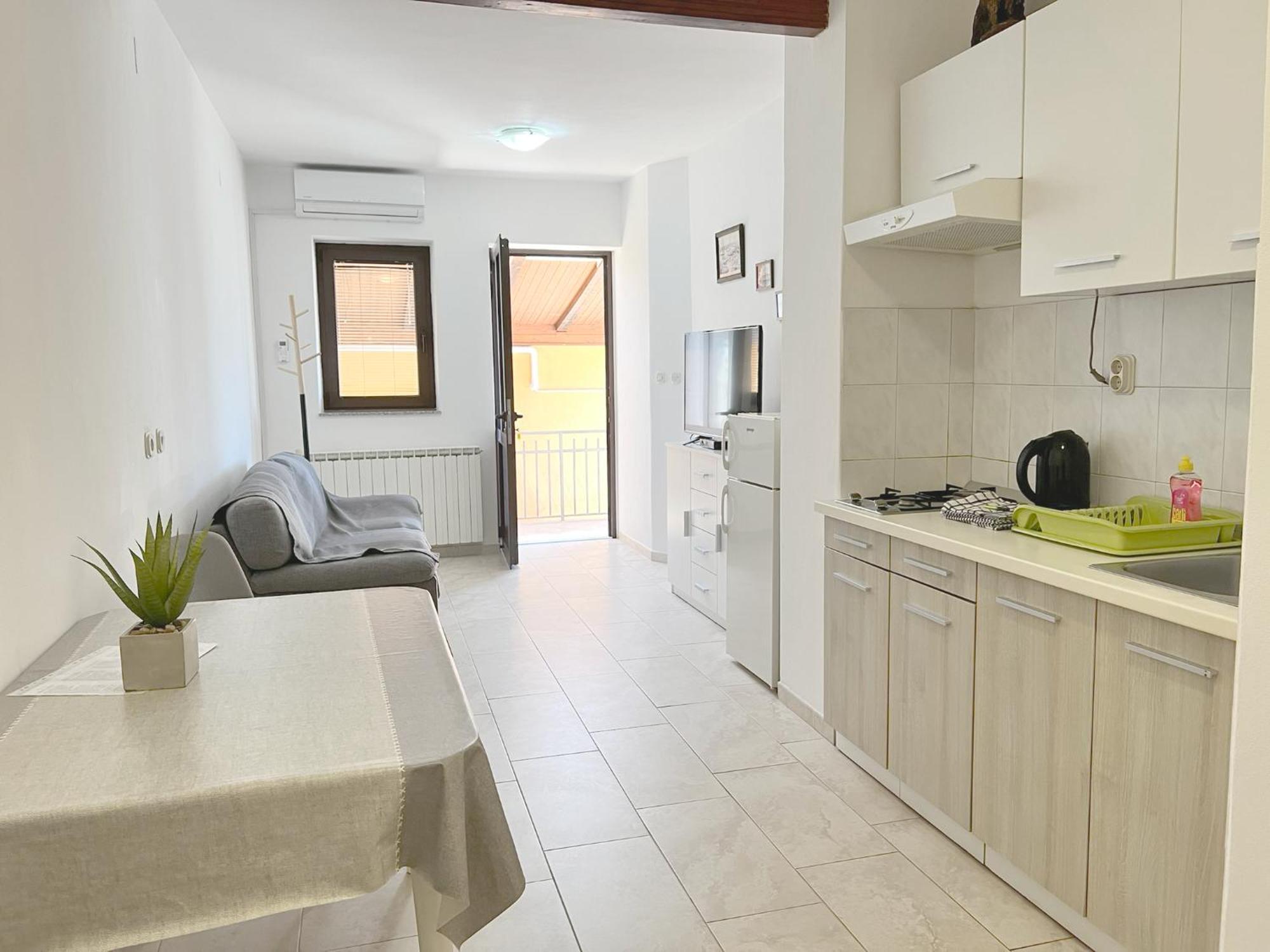 Apartments Ares 罗维尼 外观 照片