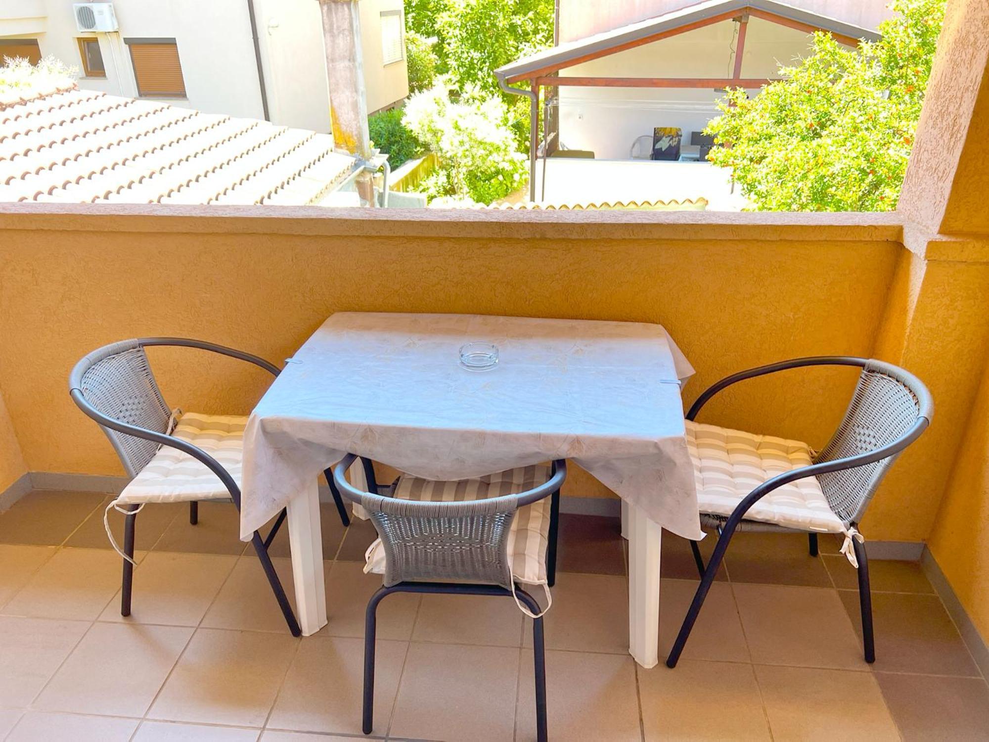Apartments Ares 罗维尼 外观 照片
