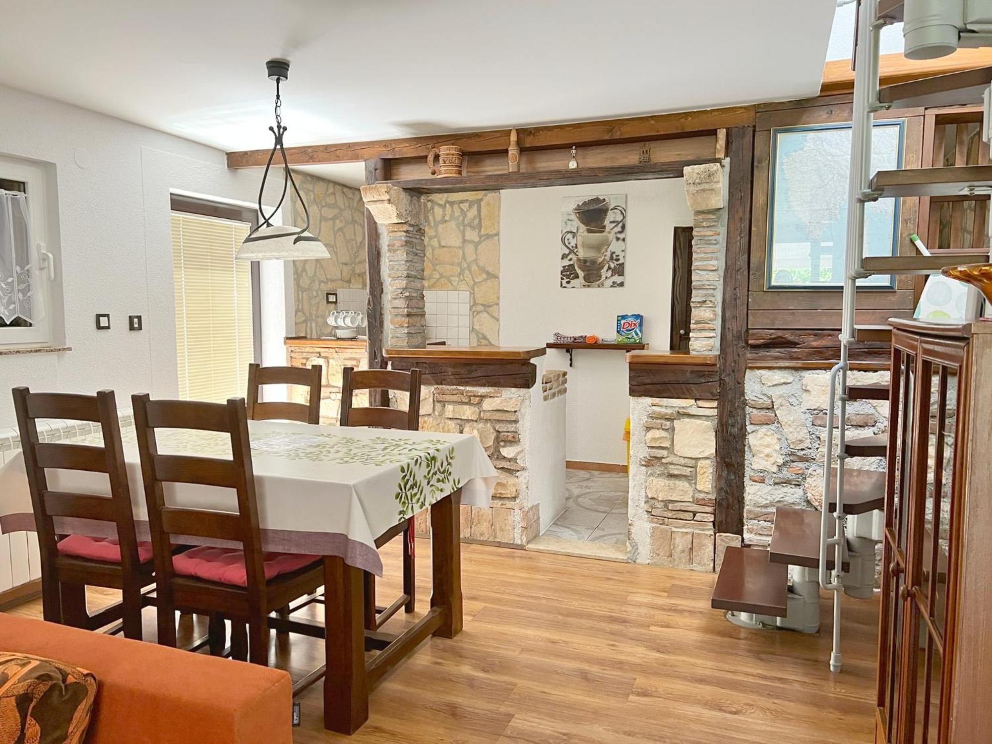 Apartments Ares 罗维尼 外观 照片